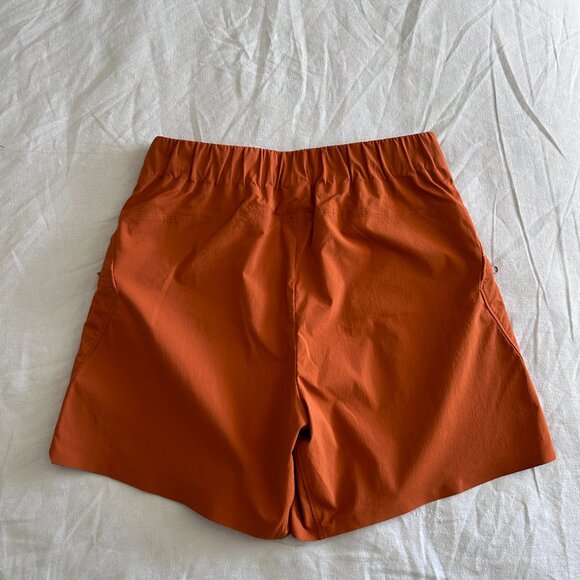 ARC'TERYX AESTAS SHORT 5.5" WOMEN'S SIZE 0 - SOLD - Picture 2 of 12